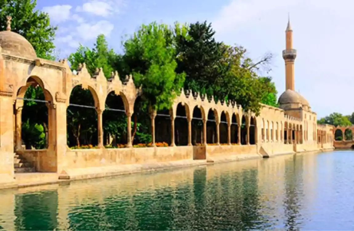 Uçaklı Gap Turu | 3 Gece Otel Konaklamalı | 19 Mayıs Özel