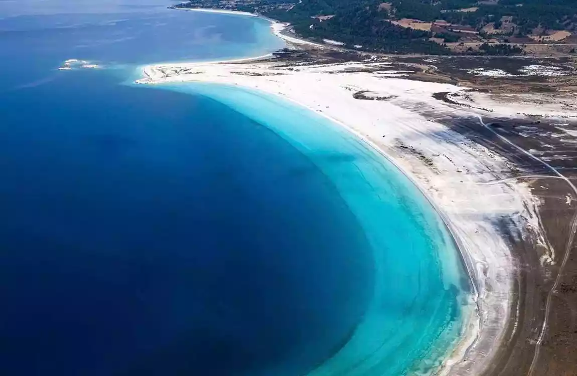 Salda Gölü Pamukkale Çeşme Alaçatı Turu 1 Gece Konaklama