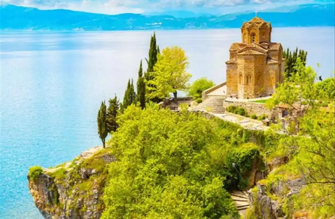 Balkan Üçgeni Turu Yılbaşı Özel Türk Havayolları İle 3 Gece 4 Gün