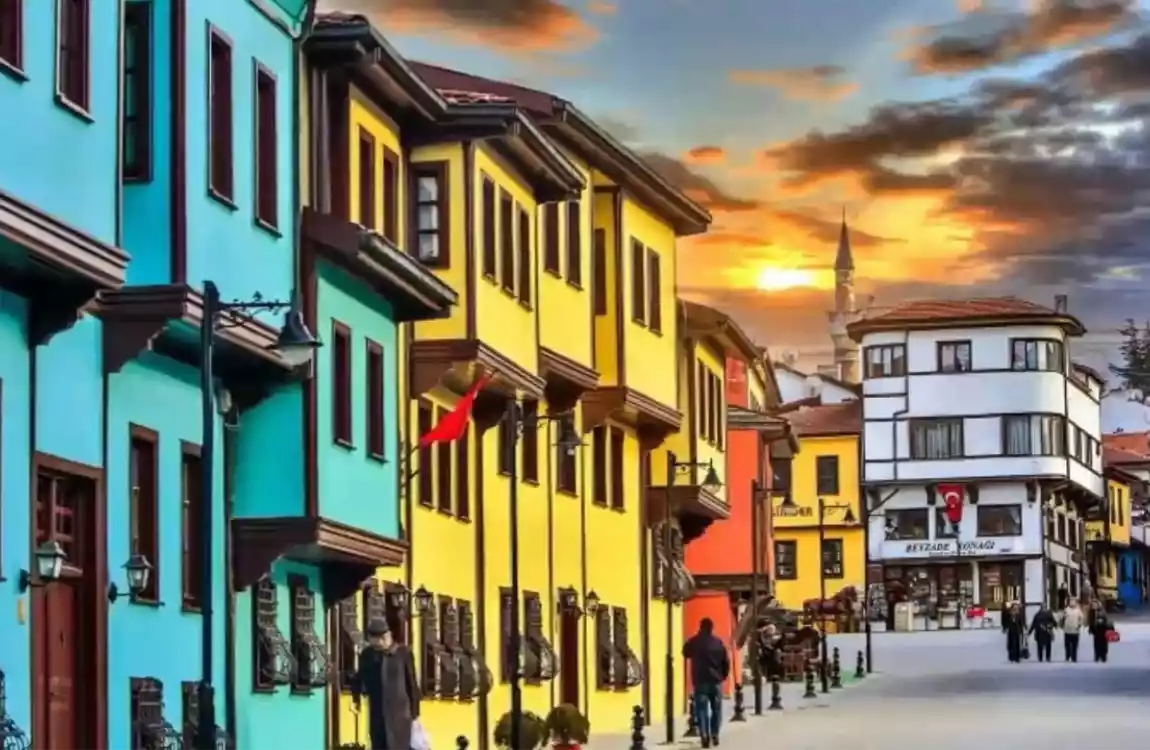 Kurban Bayramı Özel Günübirlik Eskişehir Masal Şatosu Odunpazarı Turu