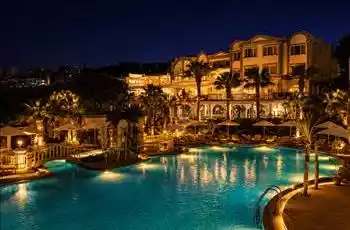 Phoenix Sun Hotel | 4 Gece Konaklama | İstanbul , Bursa Ve İzmir Hareketli 