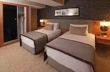 Yılbaşı Özel 5* Ramada İzmit 1 Gece Konaklama Gala Dahil