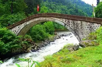 İkonik Karadeniz Batum Kutaisi Turu | 2 Gece Konaklamalı Uçaklı Ramazan Bayramı Özel