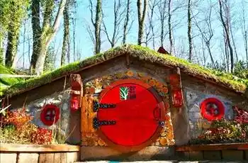 Yedigöller Sapanca Maşukiye Hobbit Evleri Ormanya Turu / 1 Gece Otel Konaklaması