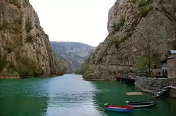 Balkan Güzelleri Ajet Havayolları İle Kosova Makedonya Turu