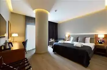 Holiday İnn Bursa City Otel Konaklamalı Uludağ Turu 1 Gece Konaklamalı