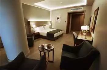 Holiday İnn Bursa City Otel Konaklamalı Uludağ Turu 1 Gece Konaklamalı
