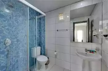 Leo Beach Bodrum +16 Hotel 4 Gece Konaklamalı  Her Şey Dahil Konsept
