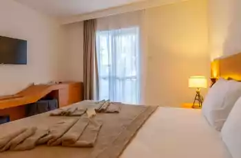 Luna Beach Hotel Bodrum | 4 Gece Konaklamalı |İstanbul , Bursa Ve İzmir Hareketli   Private |