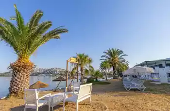 Luna Beach Hotel Bodrum | 4 Gece Konaklamalı |İstanbul , Bursa Ve İzmir Hareketli   Private |