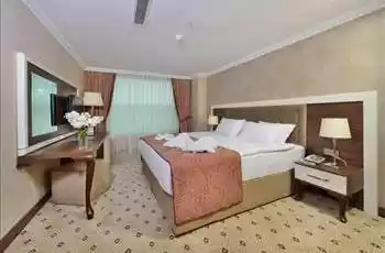  Bursa Tophane Şaitabat Şelalesi Yuvacık Ormanya Macera Parkı Turu / 1 Gece Otel Konaklamalı 