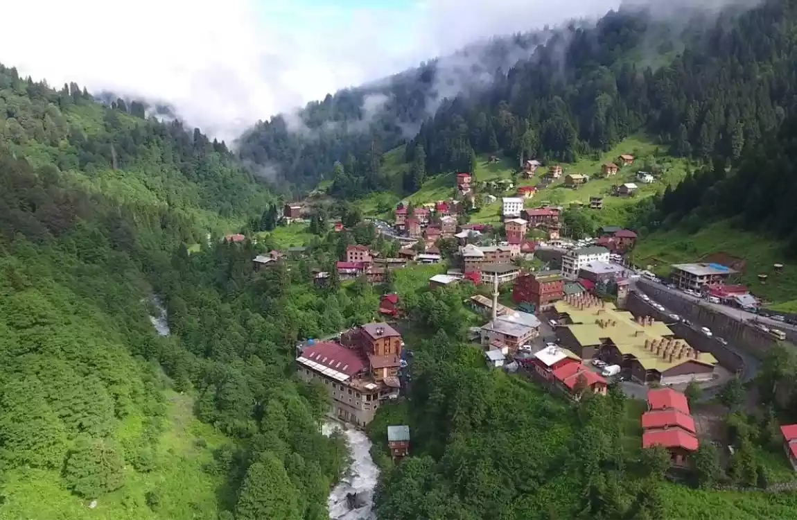 Karadeniz Yaylalar Ve Batum Turu / 3 Gece Otel Konaklamalı / 23 Nisan Özel