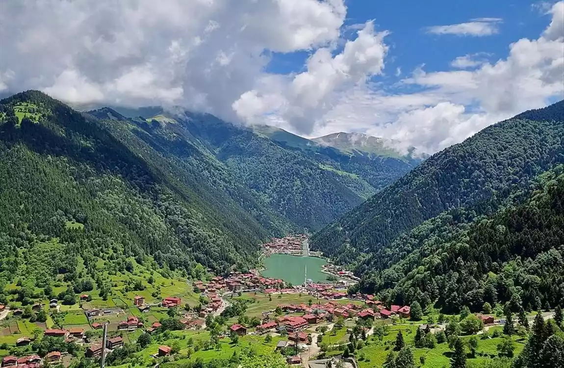 İkonik Karadeniz Yaylalar Ve Batum Turu | 3 Gece Konaklamalı Uçaklı İzmir Çıkışlı 