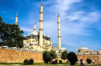 Kakava Şenlikleri Edirne Camii Ve Müzeler Turu 1 Gece Konaklamalı 