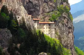 Uçaklı Rüya Gibi Doğu Karadeniz Yaylalar Ve Batum Turu 5 Gece Otel Konaklamalı