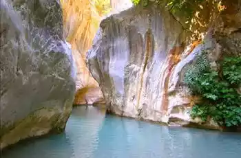 Kısıklı Kanyonu Kaklık Mağarası Bağbaşı Yaylası Pamukkale Turu