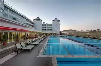 Jura Kemer Beach Hotel Antalya 3 Gece Konaklamalı