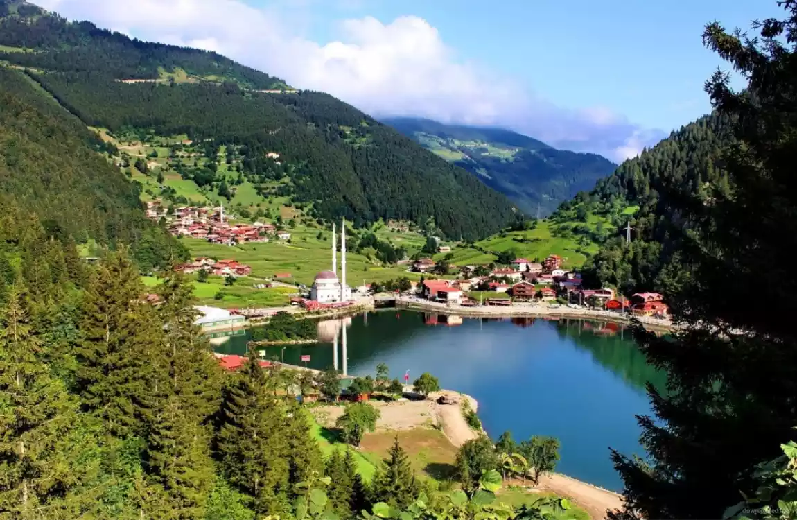 Karadeniz Yaylalar Ve Batum Turu / 4 Gece Otel Konaklamalı / İstanbul Çıkışlı