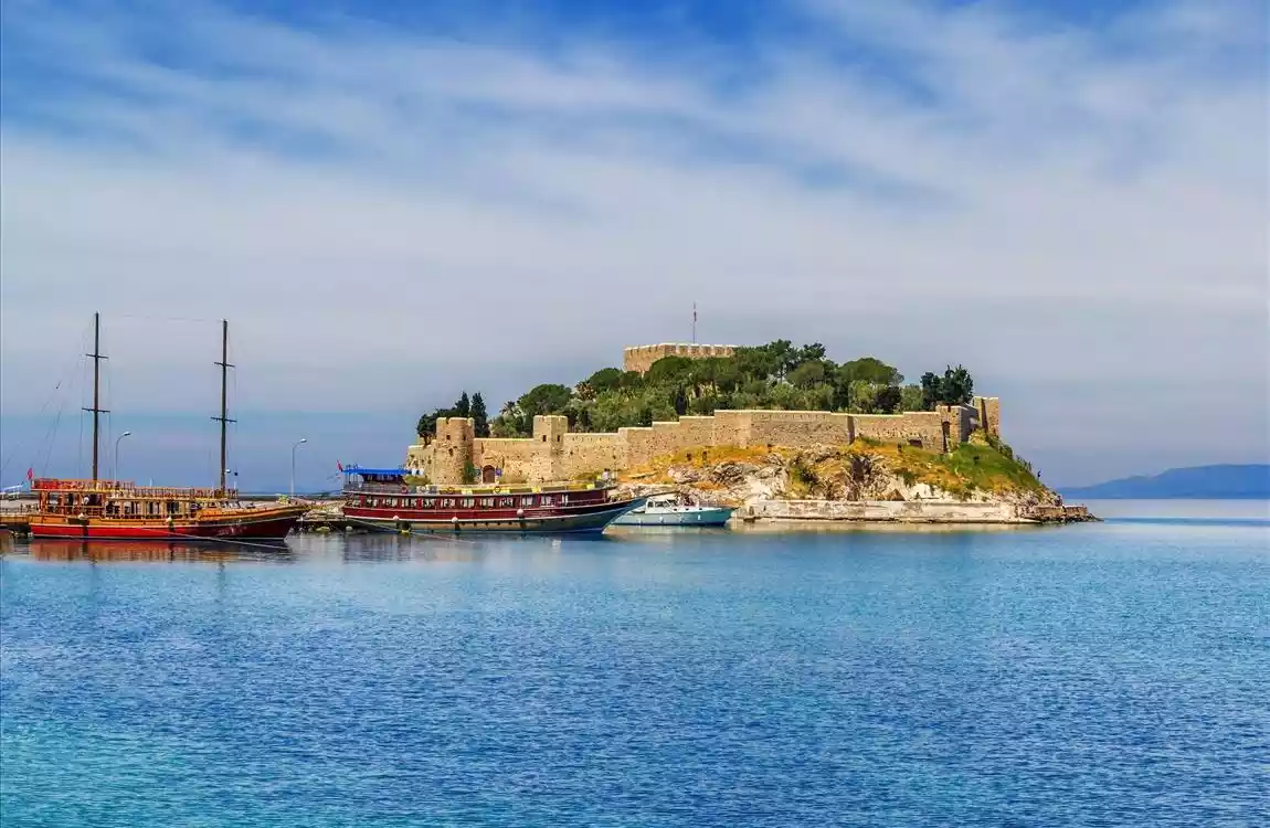 İzmir  Kuşadası Efes  Meryem Ana  Assos Ayvalık Cunda Adası Turu